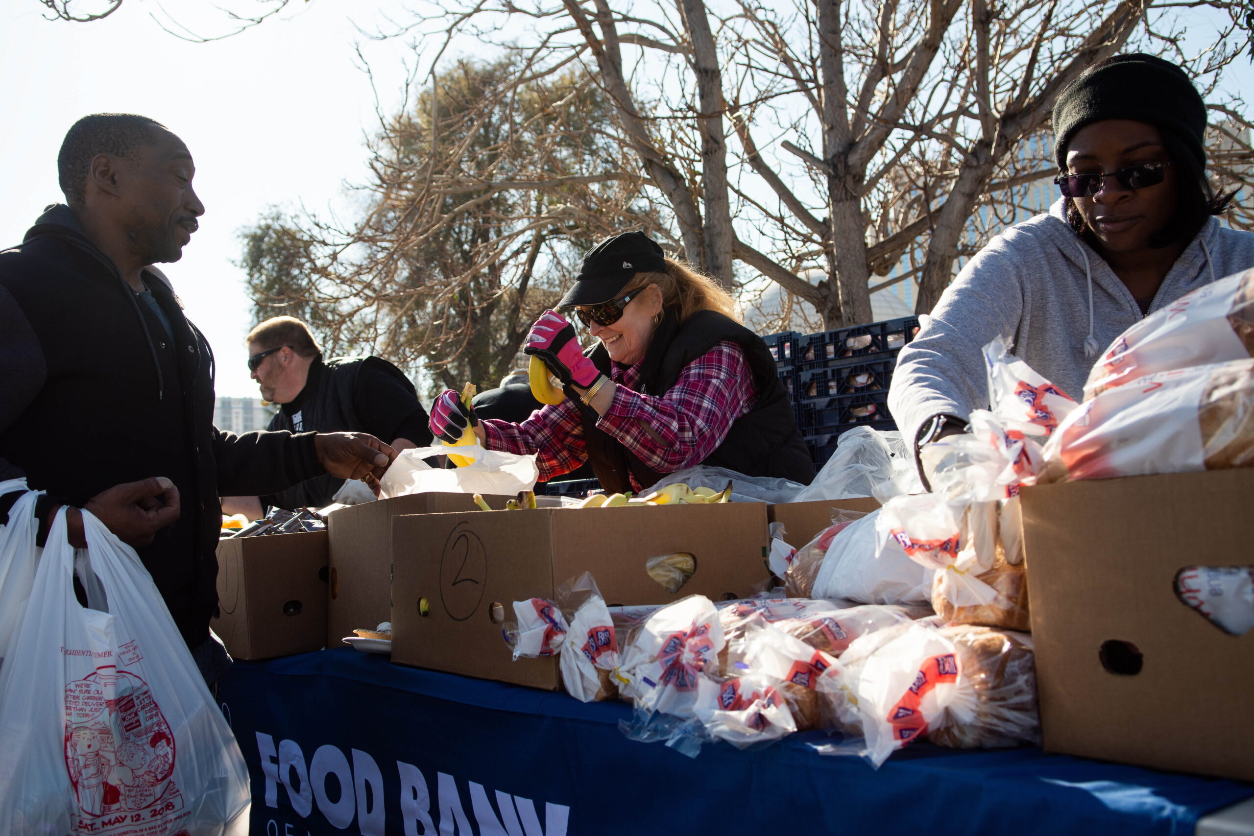 Tens of thousands of Nevadans are losing food stamps benefits. Here's what to know.